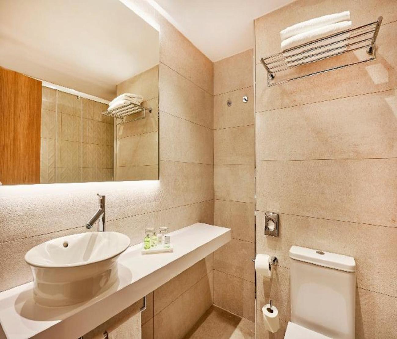 Hotel Tu Casa Delhi Airport 뉴델리 외부 사진