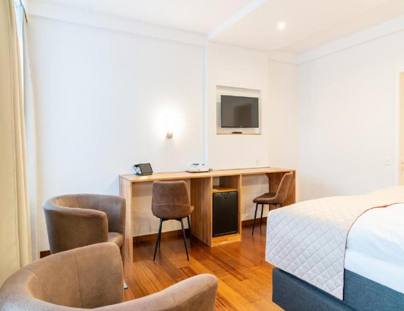 Hotel Tu Casa Delhi Airport 뉴델리 외부 사진